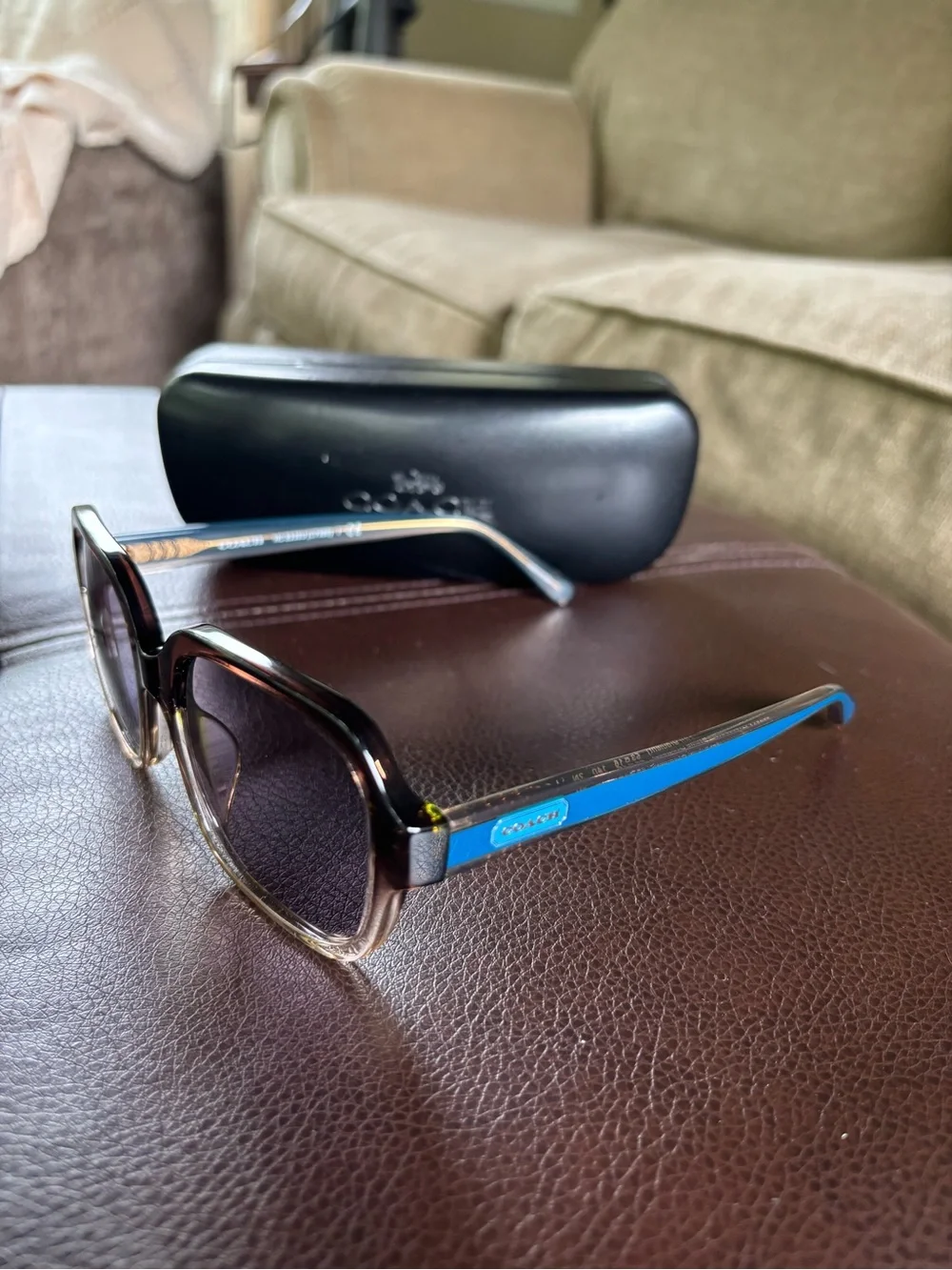 Coach HC8335U Women Sunglasses Transparent Brown Violet Lens Blue Arm HC 8335U